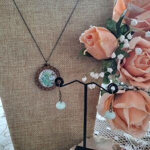 Elegant Floral Wooden Pendant Necklace with Jade Bead Earrings